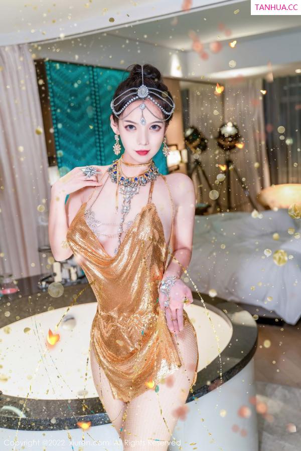 大美媚京  [XiuRen]高清写真图 2022.09.08 No.5559 大美妞儿第7张图片